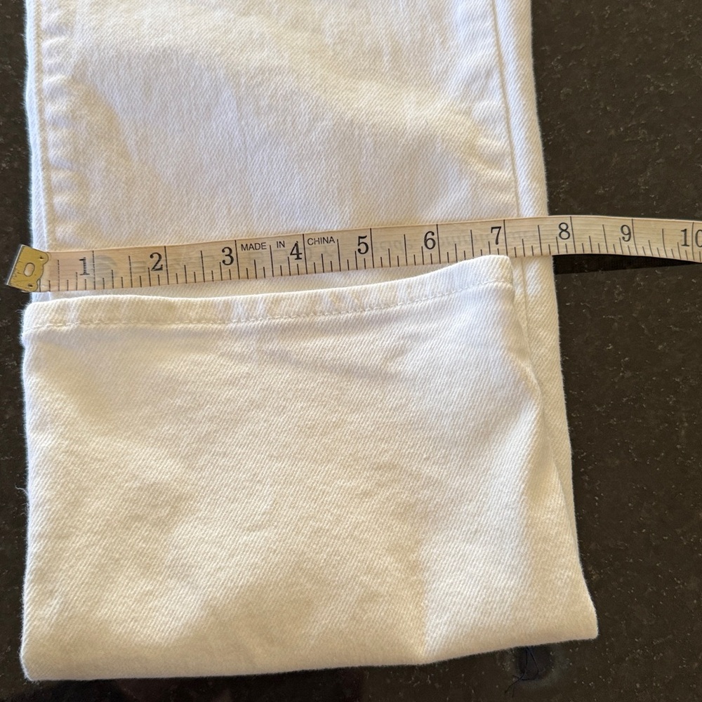 Levi’s White Classic Straight Fit Mid-Rise Jeans Waist 28 - Picture 14 of 15